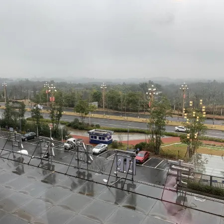 Zhinuo Homestay(Zigong Fangte Dinosaur Kingdom Dinosaur Museum Store)