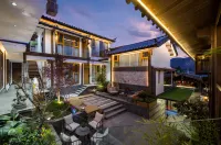 半山麗舍丨SerenityHaven設計師觀雪山パノラマ美宿(麗江獅子山) 獅子山周辺のホテル