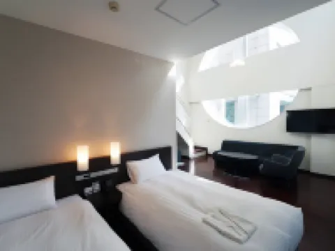 โรงแรมโคโค ระหว่างทางส่งไข้อุทองในสวน โรงแรมในยูระ