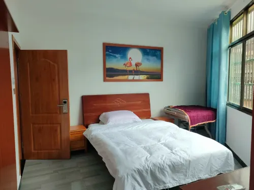 Xijiang Jinshuiloutai Chinese Inn (Liancheng Village)