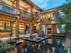 Qionglou Yeyue·Designer View Beauty Su (Lijiang Ancient City Dashuiche Shop)