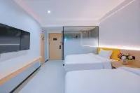 Li Bo Arts Hotel（Shenyang Taoxian Airport）
