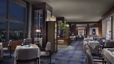 The Ritz-Carlton, Tokyo Отели рядом со станцией Ж/д станция Симо-Симмэй (Shimo-shimmei)