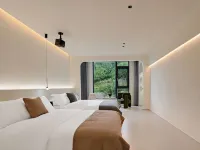 Floral Hotel·Xi like luxury wild hotel (Guling Scenic Area) - بار