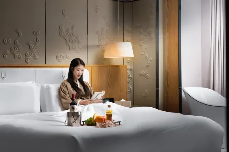 Royal Maple Hotel, Daqing (Wanda Plaza, Hong Kong Street )