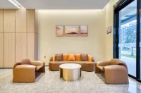 YOLO Repulse Bay Yacht Hotel