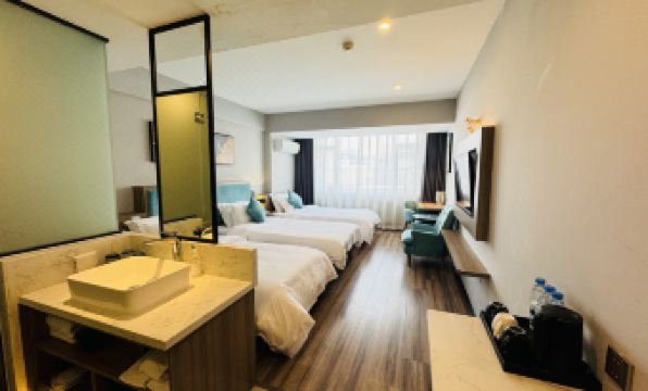 Kaiyuan Meiju Hotel (Dalian Railway Station Zhongshan Square Subway Station Branch)