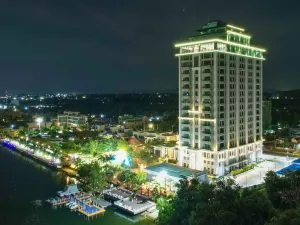 Castle Bayview Resort & Spa