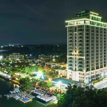 Castle Bayview Resort & Spa