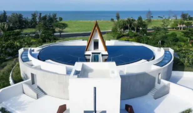 三亜崖舍民宿（南山寺崖州灣科技城） 崖州中央漁港周辺のホテル