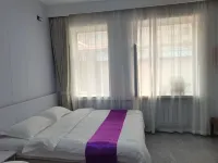 Jingjiang Homestay (Jiangbian Square)