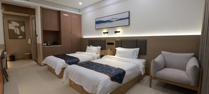 Meiquan Health Hotel (Baoting Yanoda Branch) Hotéis em Condado de Baoting Li e Miao