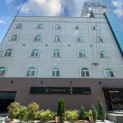 Gung Hotel Jeonju Stadium周辺のホテル