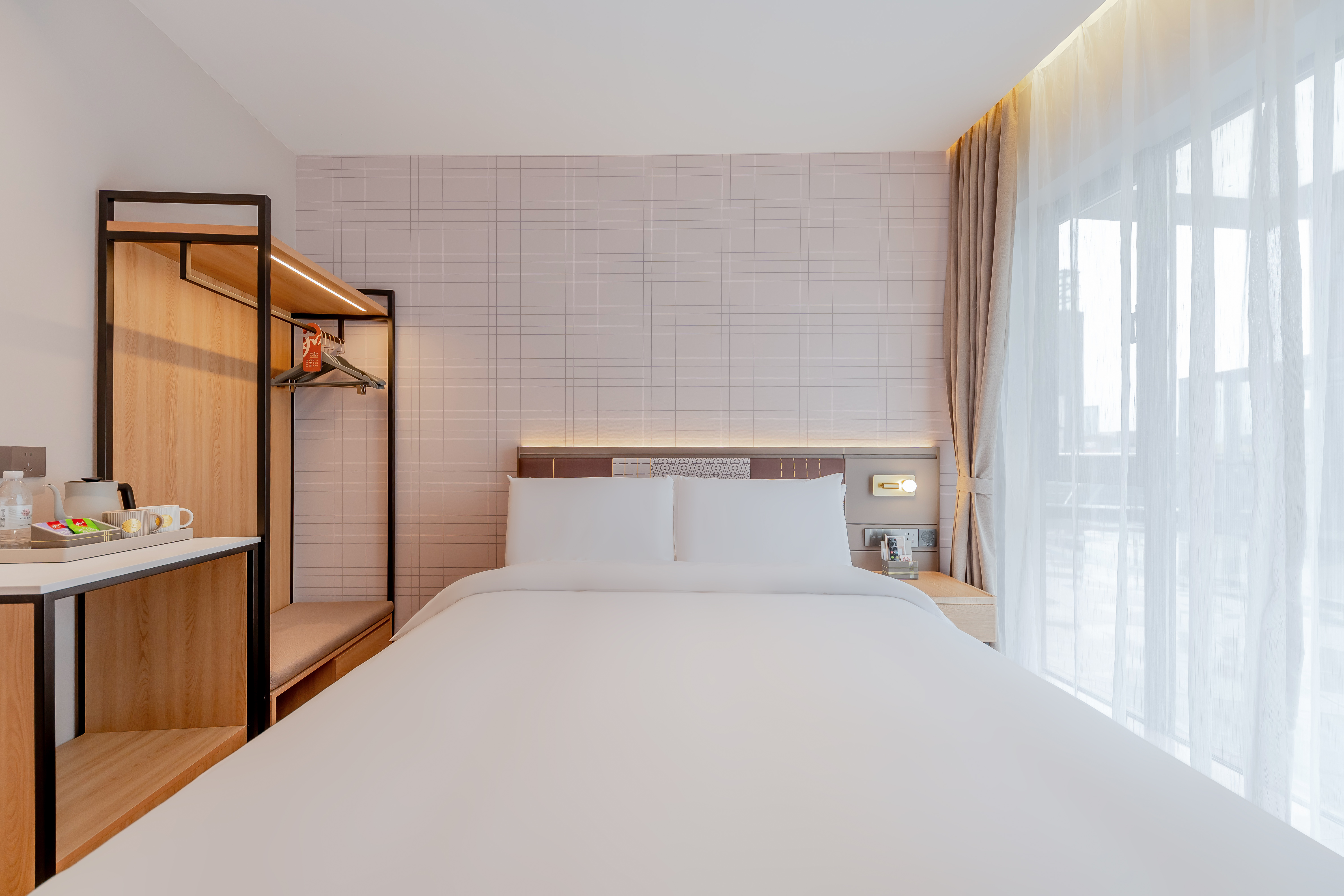 HomeinnsPlus Hotel (Shanghai Dishui Lake Port) Kamar Photos