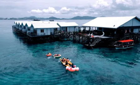 WB Shun Shun Water Bungalows