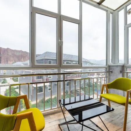 Floral Hotel·  Qilian Xiaozhu Hotel (Zhangye Danxia)