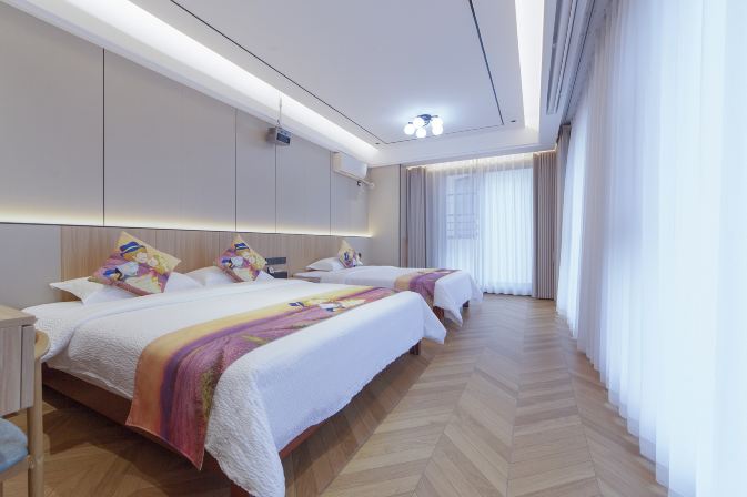 Universal Intelligent Homestay (Tianmen Mountain Cableway Store)