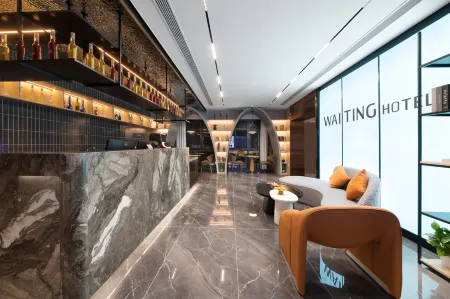 Weiting Hotel (Shanghai Xujiahui Shanghai Stadium) Отели рядом с достопримечательностью «Longhua Temple»