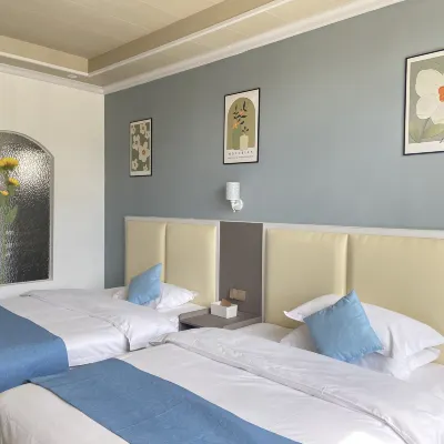 TIANQINGBAILU Hotels near Goose Spring Source