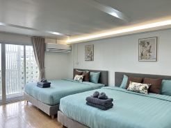 Starlight: บ้านพัก5ห้องนอน, พักได้18คน ,6นาทีถึงLeegarden ใกล้สระว่ายน้ำและฟิตเนส
