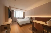 金榜智選假日飯店（廈門火車站萬象城店） 地豐體育文化中心-羽球館附近的飯店