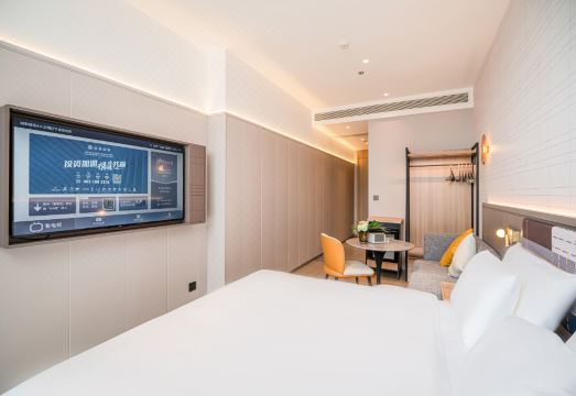 홈 인 플러스 호텔