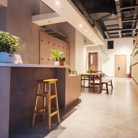 TATATA Youth Hostel