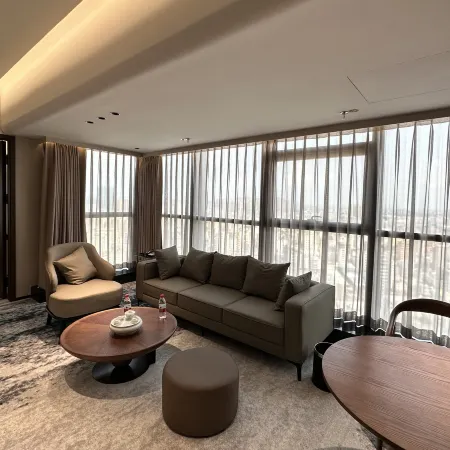 Holiday Hotel (Chaozhou Fortune Center)