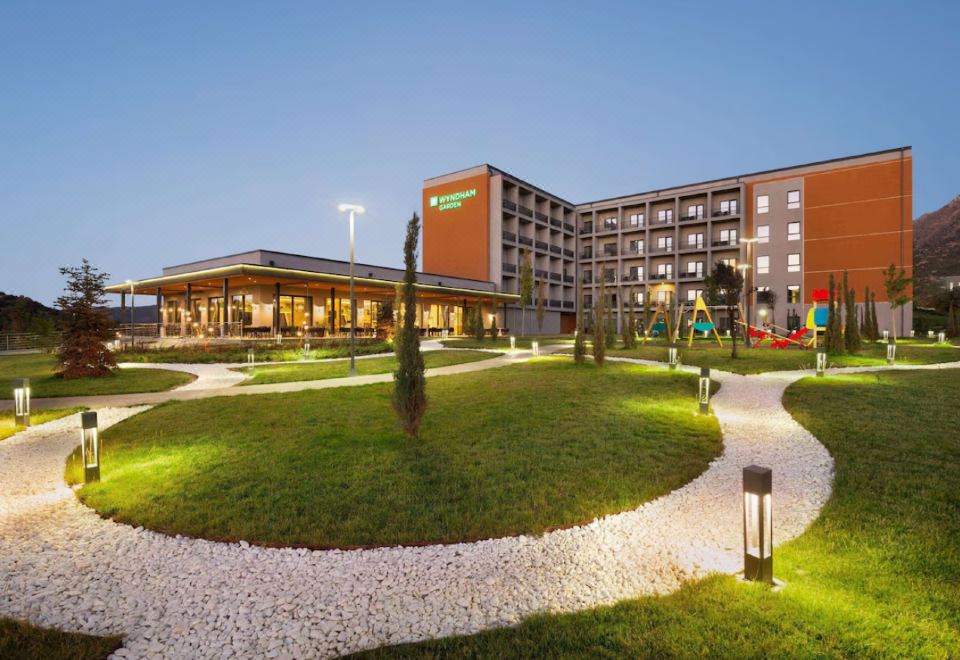 Wyndham Garden Zomin 사진