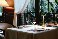 MOONRISE HOTELS & RESORTS - breakfast