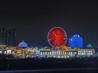 Ferris Wheel Panorama Hotel