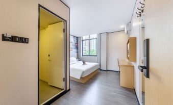 Yimi Hotel