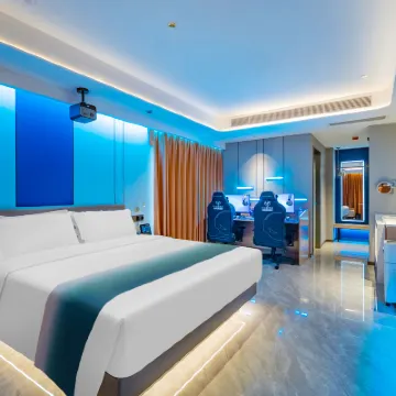 Ye Yu Chen E-sports Movie Hotel (Luquan Beiguo Mall) Hotels near Baodu Scenic Spot