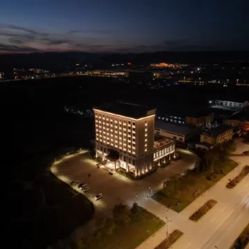 Jijia Business Hotel (Hailin High-Speed Railway North Station)