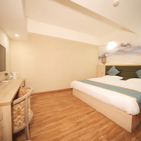 Suining River Language City Hotel
