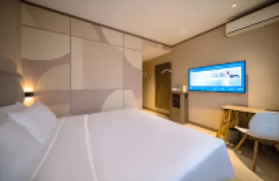 HanTing Hotel (Jinzhou Railway Station Renmin Street) Hotels in Jinzhou