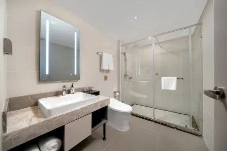 Home Inn (Harbin Convention and Exhibition Center Nanzhi Road Subway Station Branch) Отели рядом с достопримечательностью «Harbin Huaxia Institute of Computer Technology (Qianshan Road)»