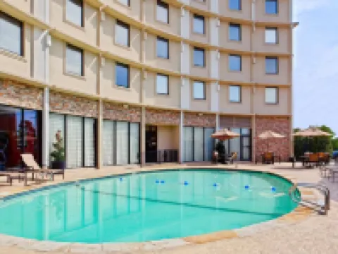 ฮอลิเดย์อินน์เอ็กซ์เพรส ดัลลัสเมดิคอล-มาร์เก็ตเซ็นเตอร์ บาย IHG โรงแรมในแดลลัส