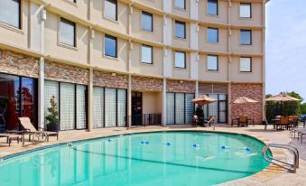Holiday Inn Express Medical - Market Ctr 썸네일