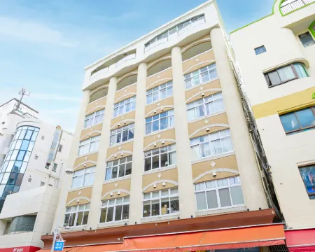 那霸國際通THE CUBE飯店 沖繩市住宿飯店