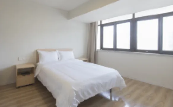 CJIA Apartment (Shanghai Zhongxing Road Subway Station)