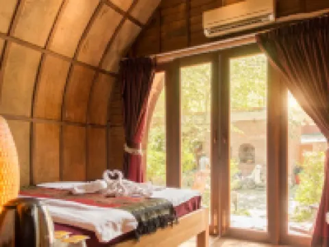 Bamboo Bungalow Hotels in Kampot