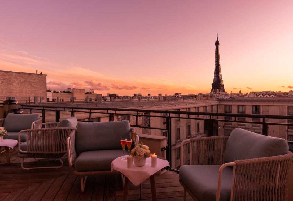 3. 더 호텔 두 콜..