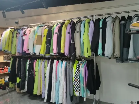 Bingxue Yizu Snow Equipment Accommodation