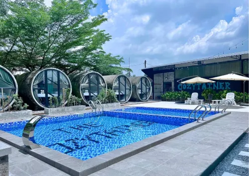 Reserve The Cozytainer Hotels in Tupai