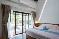 Woodlands Phayayen Resort Hotels in Muak Lek