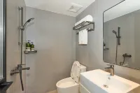 Gold Star Hotel Dazhou (City Center Plaza) Hotels near Feng Huang Shan