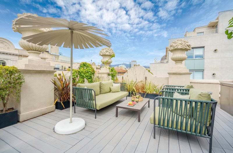 Casagrand Luxury Apartments Barcelona photo 2
