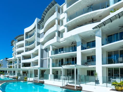 Waters Edge Apartment