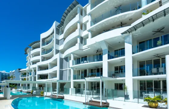 沃特斯埃奇公寓酒店